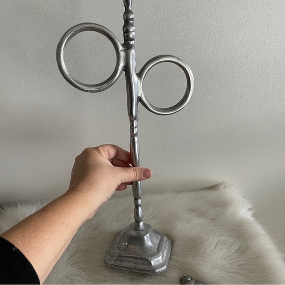 Vintage Linen Holder and Spoon Rest Pair for kitchen or decor Silver Tone - Picture 7 of 9